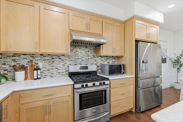 125 Maidenhair Terrace, Sunnyvale, CA 94086