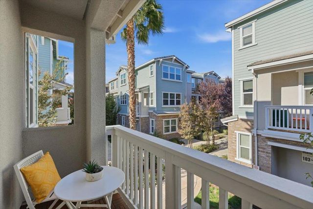 125 Maidenhair Terrace, Sunnyvale, CA 94086