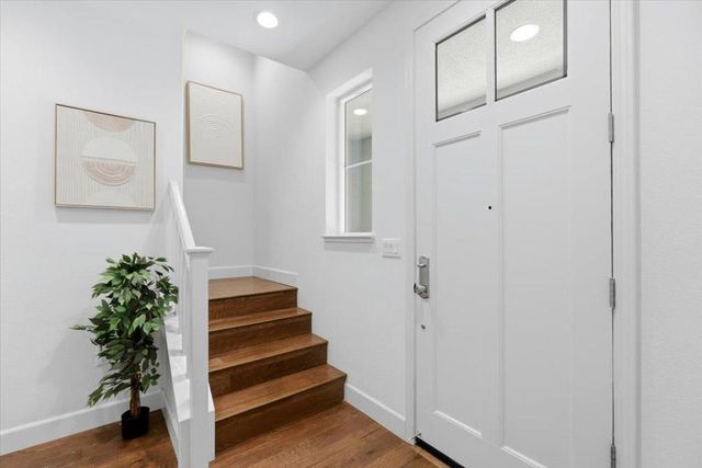 125 Maidenhair Terrace, Sunnyvale, CA 94086