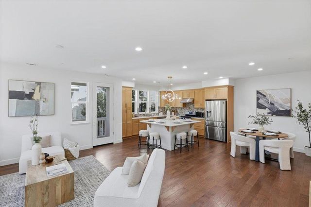 125 Maidenhair Terrace, Sunnyvale, CA 94086