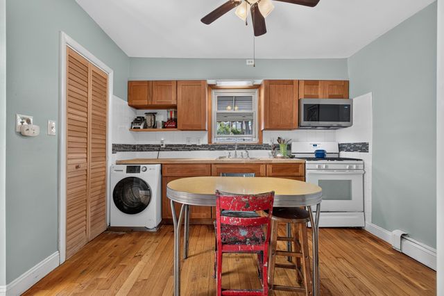 22 WEST 7TH ST, Bayonne, NJ 07002