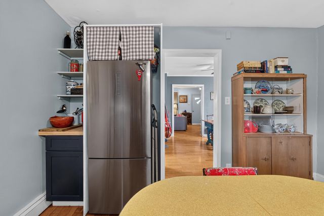 22 WEST 7TH ST, Bayonne, NJ 07002