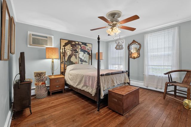 22 WEST 7TH ST, Bayonne, NJ 07002