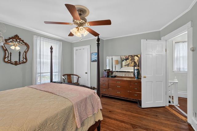 22 WEST 7TH ST, Bayonne, NJ 07002