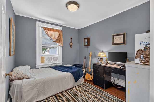 22 WEST 7TH ST, Bayonne, NJ 07002