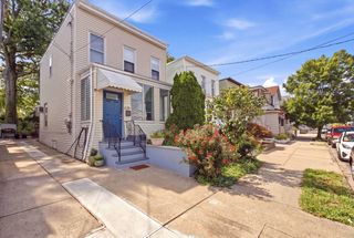 22 WEST 7TH ST, Bayonne, NJ 07002