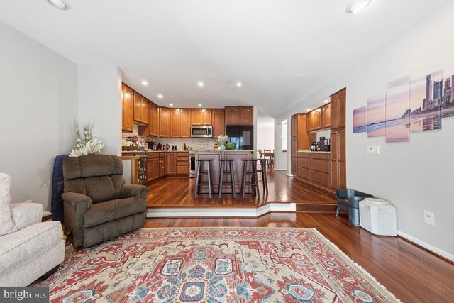 47656 PENNRUN WAY, Sterling, VA 20165