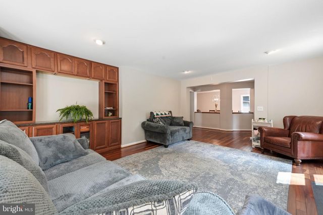 47656 PENNRUN WAY, Sterling, VA 20165