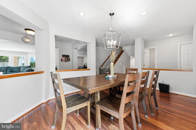 47656 PENNRUN WAY, Sterling, VA 20165