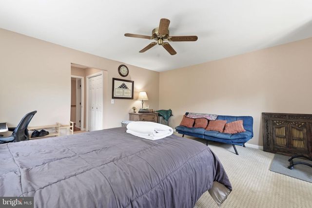 47656 PENNRUN WAY, Sterling, VA 20165