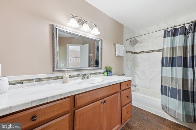 47656 PENNRUN WAY, Sterling, VA 20165