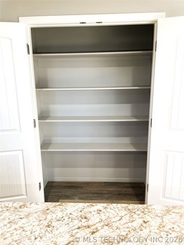 319 Tribute Trail, Chouteau, OK 74337