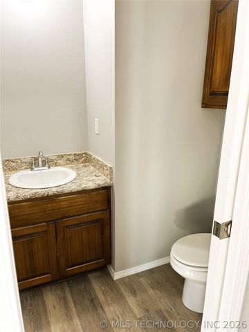 319 Tribute Trail, Chouteau, OK 74337