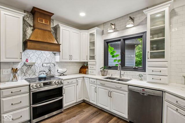 8819 Shetland Lane, Indianapolis, IN 46278