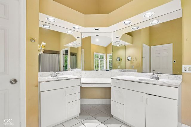 8819 Shetland Lane, Indianapolis, IN 46278