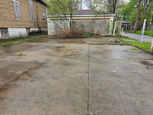 11920 S Calumet Avenue, Chicago, IL 60628