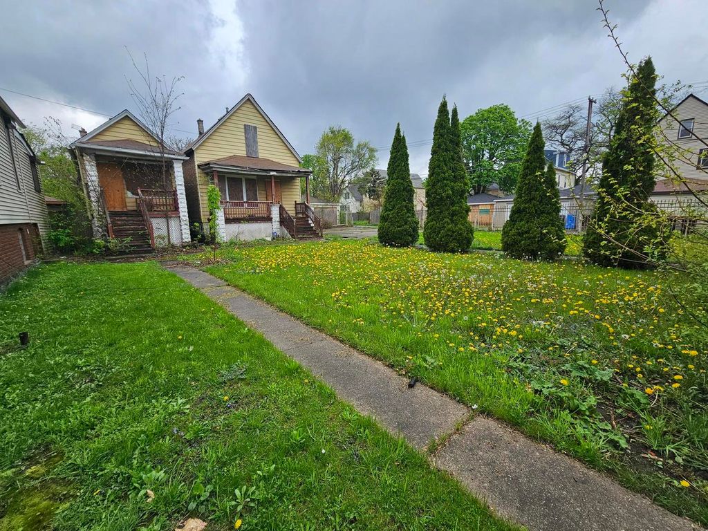 11920 S Calumet Avenue, Chicago, IL 60628