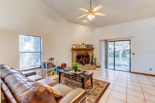 1761 BENT WAY COURT, Orlando, FL 32818