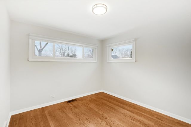 6803 N KEELER Avenue, Lincolnwood, IL 60712