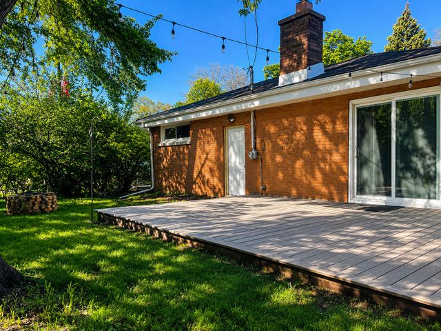 6803 N KEELER Avenue, Lincolnwood, IL 60712
