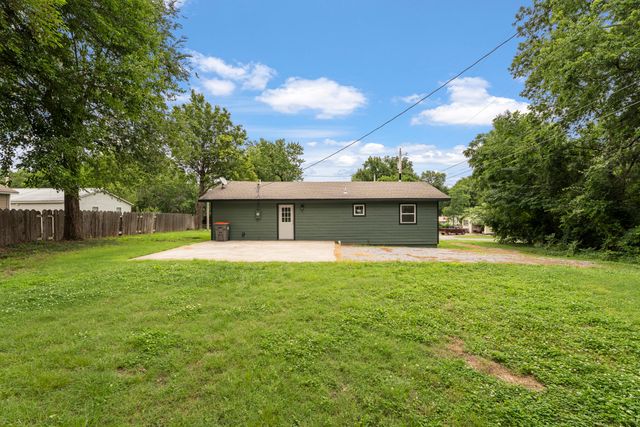 510 S Cherokee Street, Grove, OK 74344