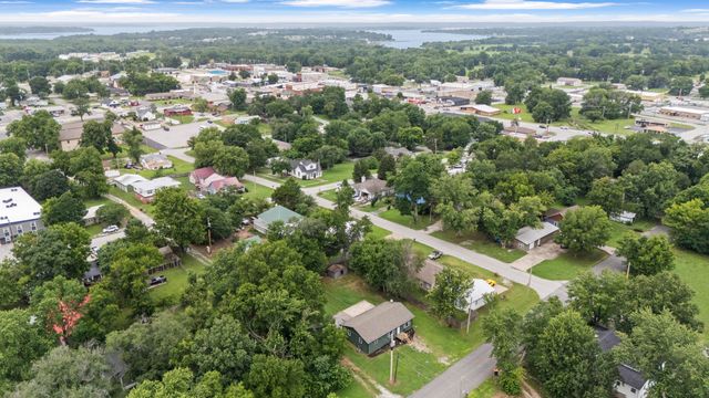 510 S Cherokee Street, Grove, OK 74344