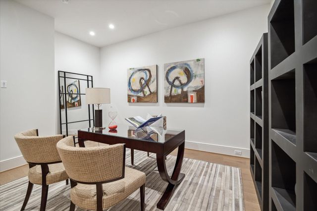 5656 San Felipe 701, Houston, TX 77056
