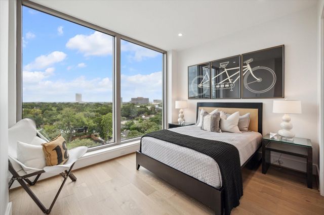 5656 San Felipe 701, Houston, TX 77056