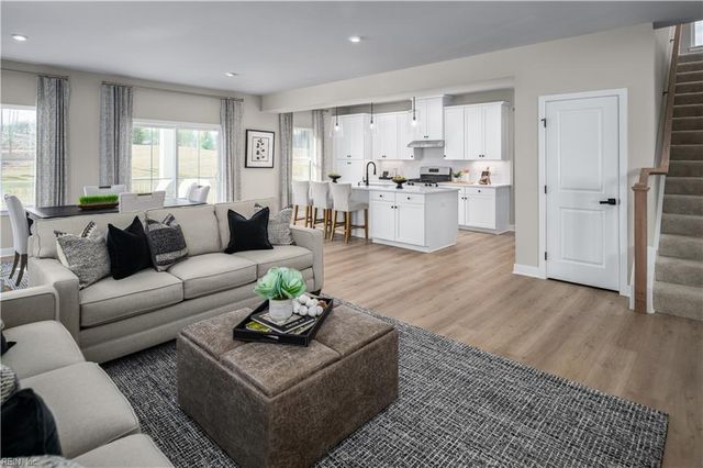 114 Roberta LOOP, Moyock, NC 27958