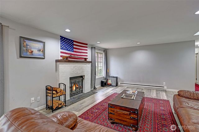2180 Westwood Place, Oak Harbor, WA 98277