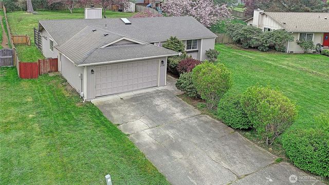 2180 Westwood Place, Oak Harbor, WA 98277