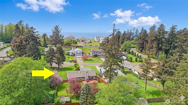 2180 Westwood Place, Oak Harbor, WA 98277