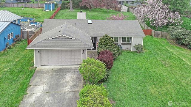 2180 Westwood Place, Oak Harbor, WA 98277