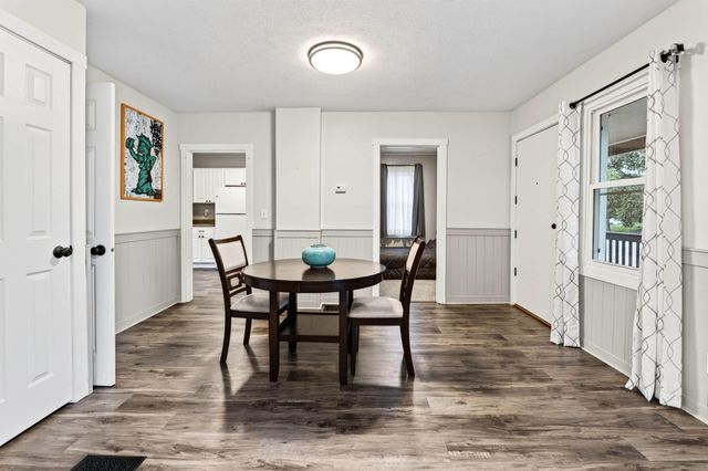 2141 AVENUE G, Council Bluffs, IA 51501