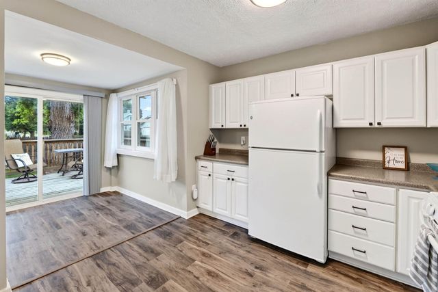 2141 AVENUE G, Council Bluffs, IA 51501