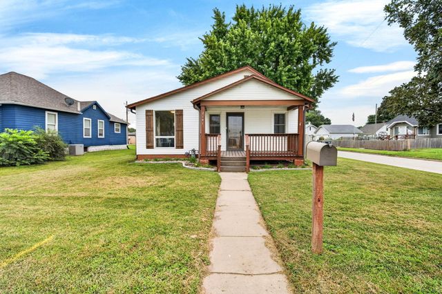 2141 AVENUE G, Council Bluffs, IA 51501