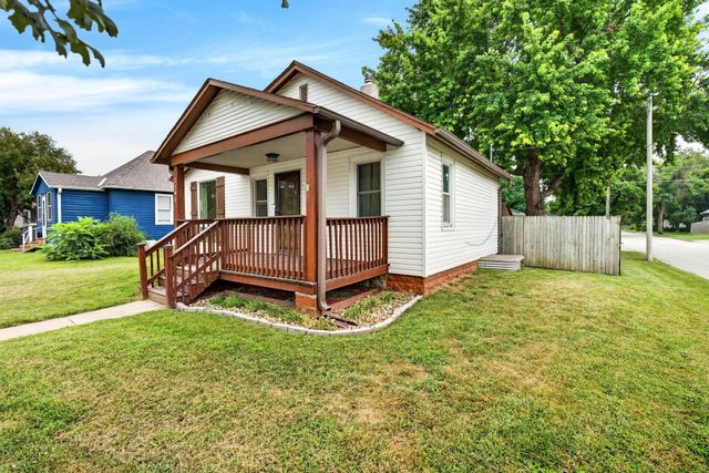 2141 AVENUE G, Council Bluffs, IA 51501