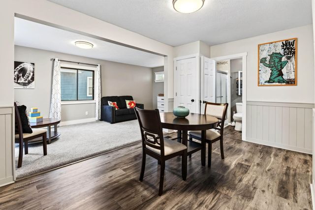 2141 AVENUE G, Council Bluffs, IA 51501