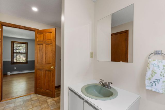 114 King Arthur Drive, Osterville, MA 02655