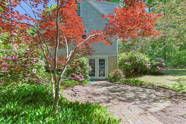114 King Arthur Drive, Osterville, MA 02655