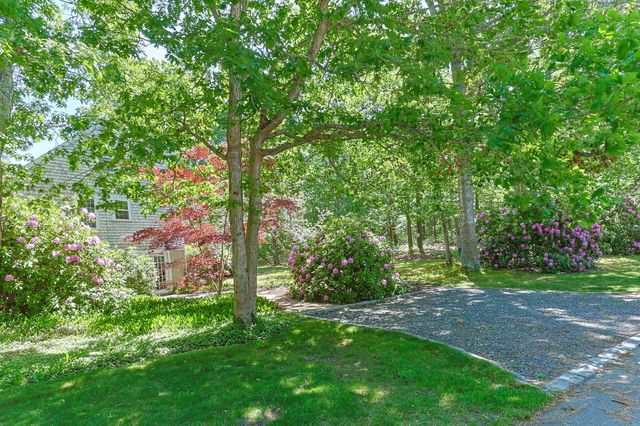 114 King Arthur Drive, Osterville, MA 02655