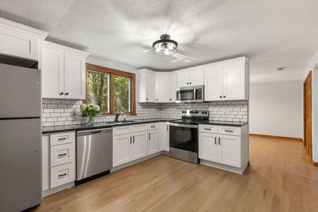 114 King Arthur Drive, Osterville, MA 02655