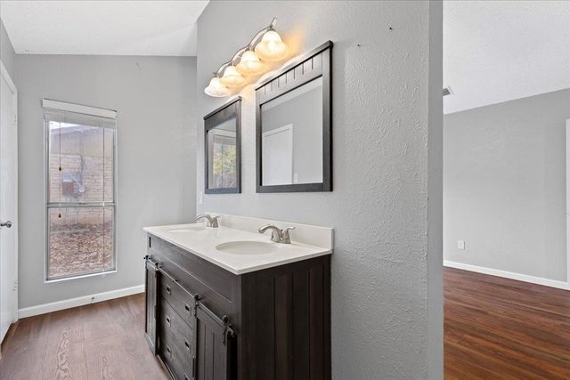 509 Suzzane RD, Pflugerville, TX 78660