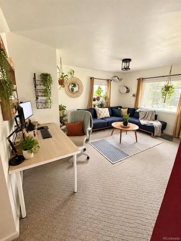 1040 S Kearney Street, Denver, CO 80224