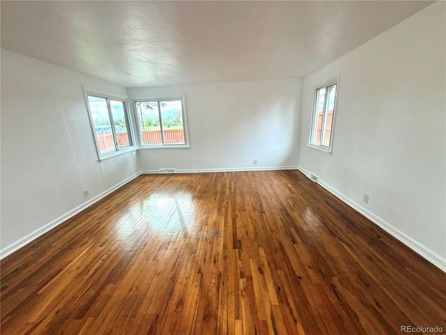 1040 S Kearney Street, Denver, CO 80224