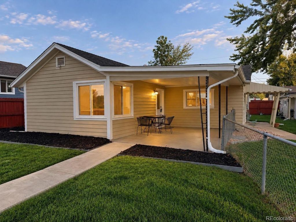 1040 S Kearney Street, Denver, CO 80224