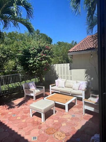 1480 Sweetbay Way, Hollywood, FL 33019