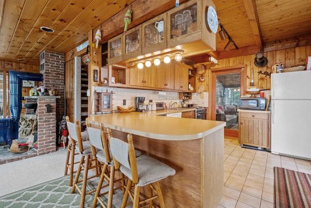 2 Little Badger Island, Moultonborough, NH 03254