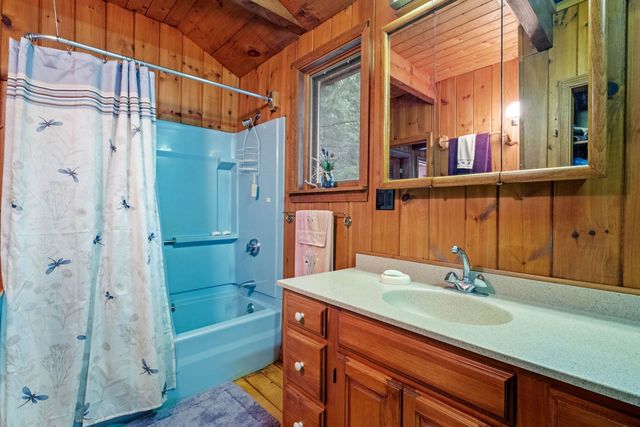 2 Little Badger Island, Moultonborough, NH 03254