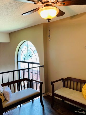 1848 Sonnet Drive, Grapevine, TX 76051